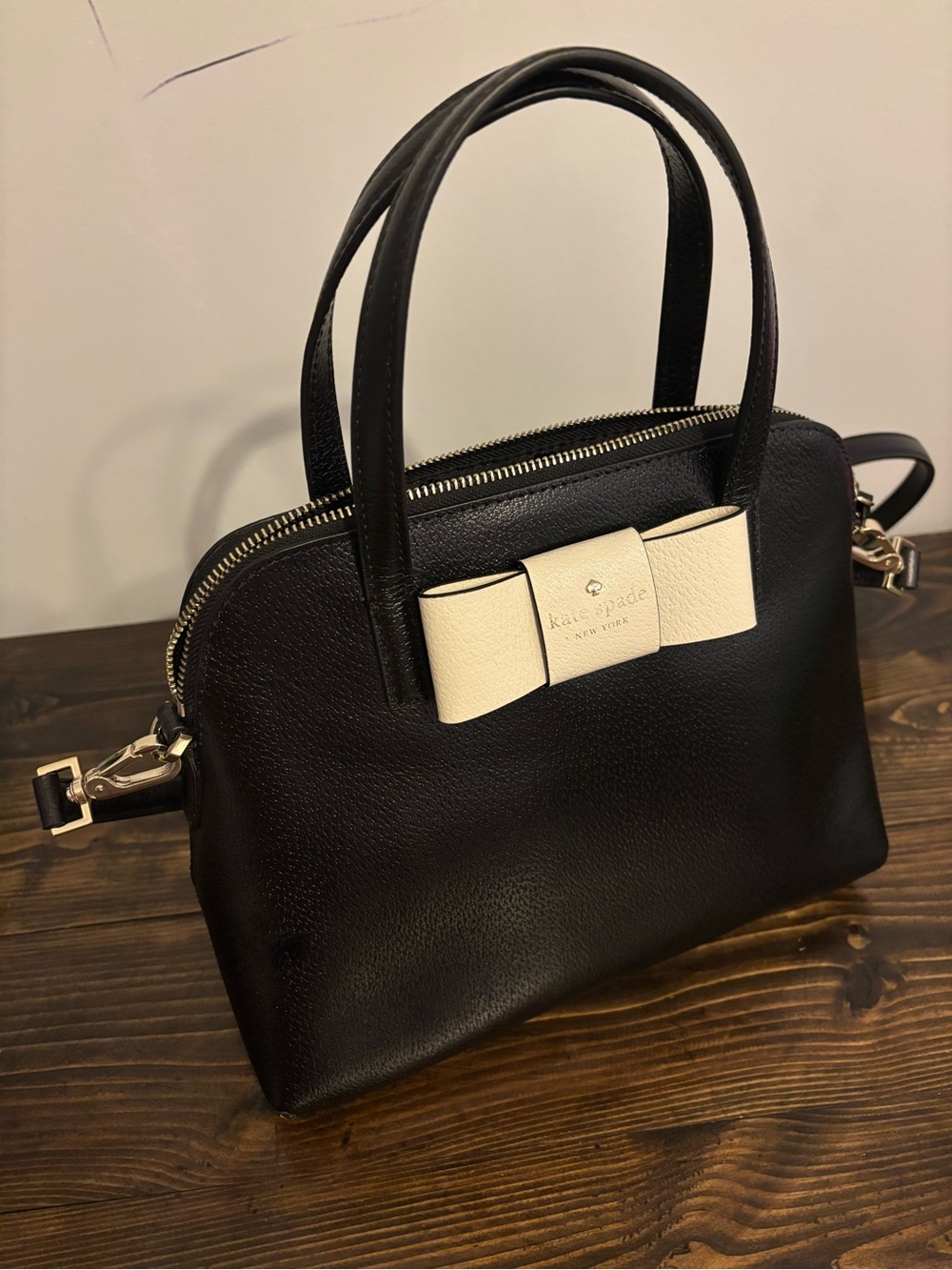Kate Spade New York Matthews Street Maise black leather handbag